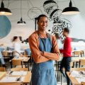 La voluntad de servicio y la escucha son competencias valoradas en hostelería