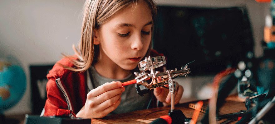 Empleo en educación: Experto en tecnología educativa