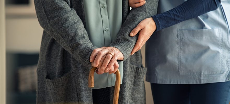 Trabajadora que quiere obtener el certificado de profesionalidad