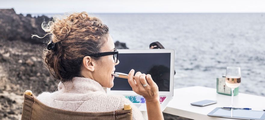 Nómada digital: ventajas e inconvenientes de este nuevo perfil laboral