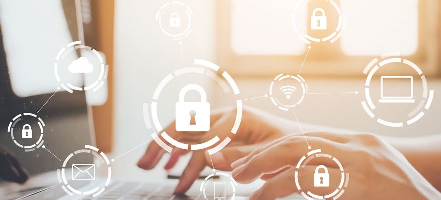 Protección de datos en el CV: qué no necesitas poner y qué no debes poner