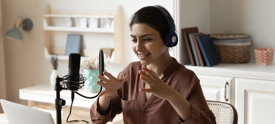 Profesional que quiere convertirse en influencer de su trabajo