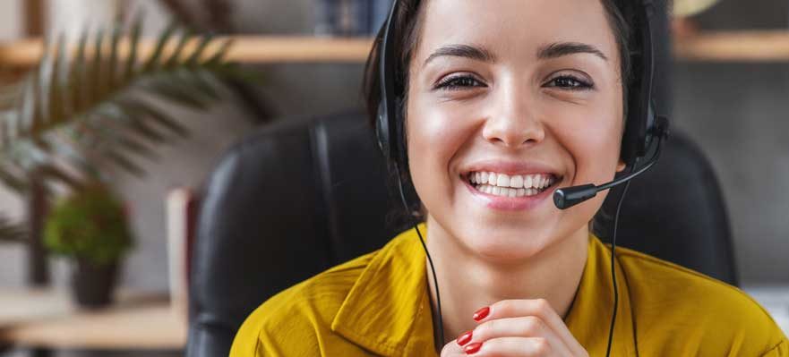 Migrante con contrato gracias al reglamento de extranjería