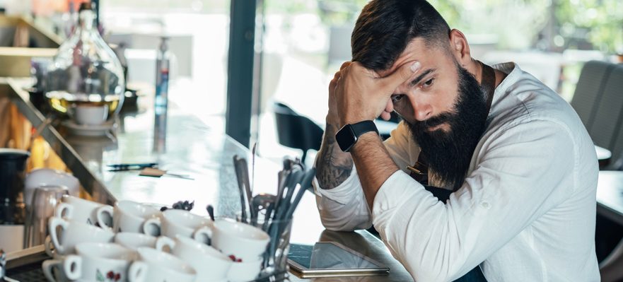 Trabajador que se ha quedado en paro en septiembre