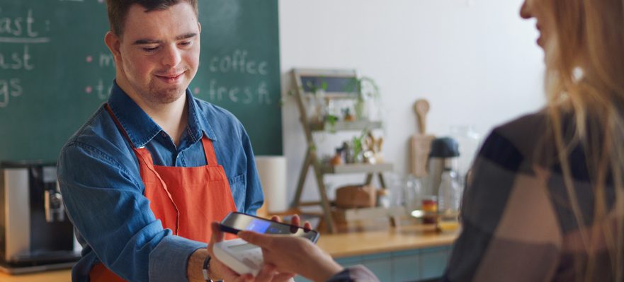 En España el 33% de las personas con discapacidad están en riesgo de pobreza o exclusión social
