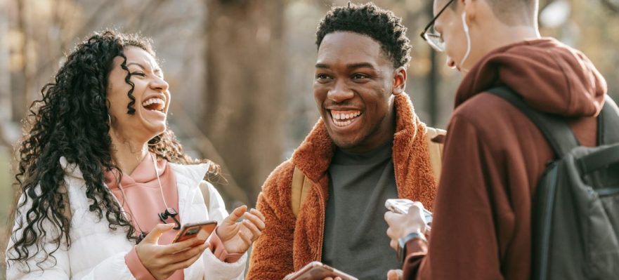 Empleados realizando una actividad de afterwork