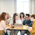 Aumenta el empleo dirigido a titulados de FP