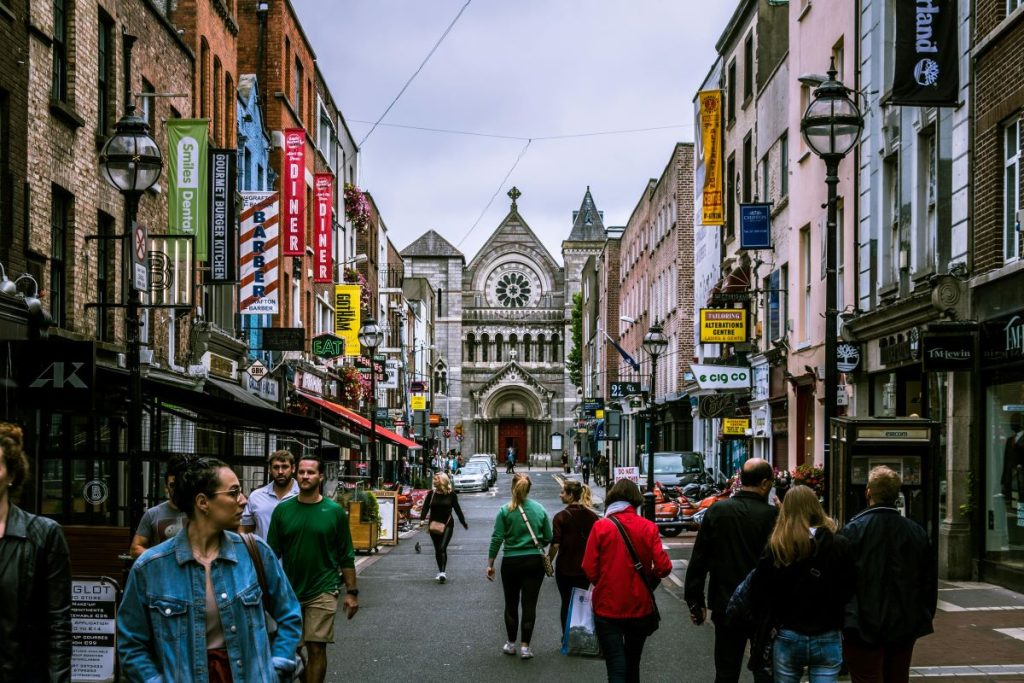 Muchos profesionales se deciden a buscar trabajo en Irlanda para impulsar su carrera