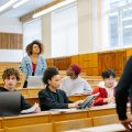 Educación impulsa la creación de empleo en septiembre
