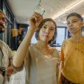 Buen ambiente laboral, flexibilidad horaria, proximidad al domicilio y un plan de carrera claves para atraer talento joven