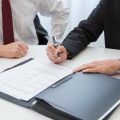 Firma en el acto de conciliación tras reclamar un despido