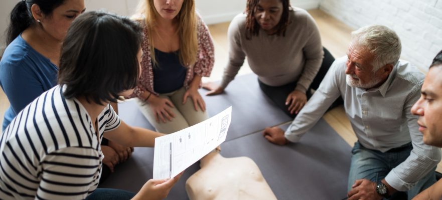 Las dinámicas de grupo están pensadas para evaluar habilidades específicas en los candidatos enfrentando situaciones.