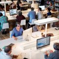 El número de personas en paro ha bajado de los 2,5 millones en el mercado laboral español