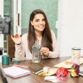 Bloguera de artesanía intentando convertir su hobby en un negocio