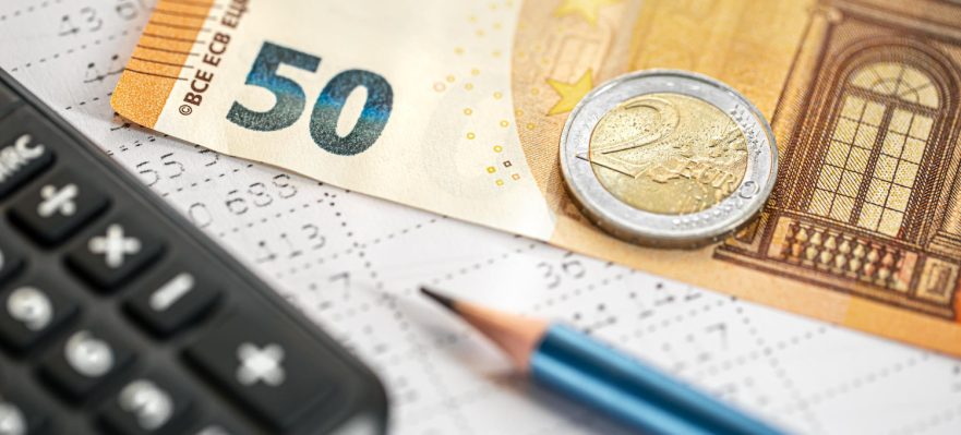 ¿Cómo se reparten los sueldos en España?