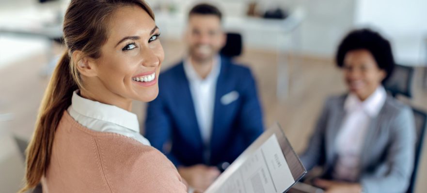 Candidato en entrevista de trabajo